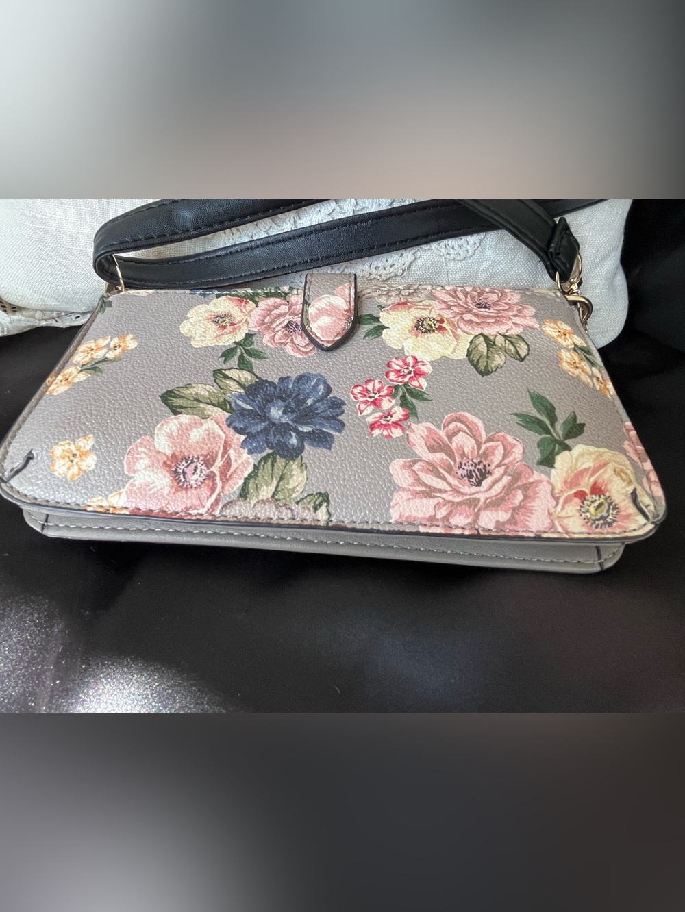 Nine West Gray Floral Leather Wallet Purse with Floral Pink &  Blue Blooms, NWOT - Picture 3 of 8